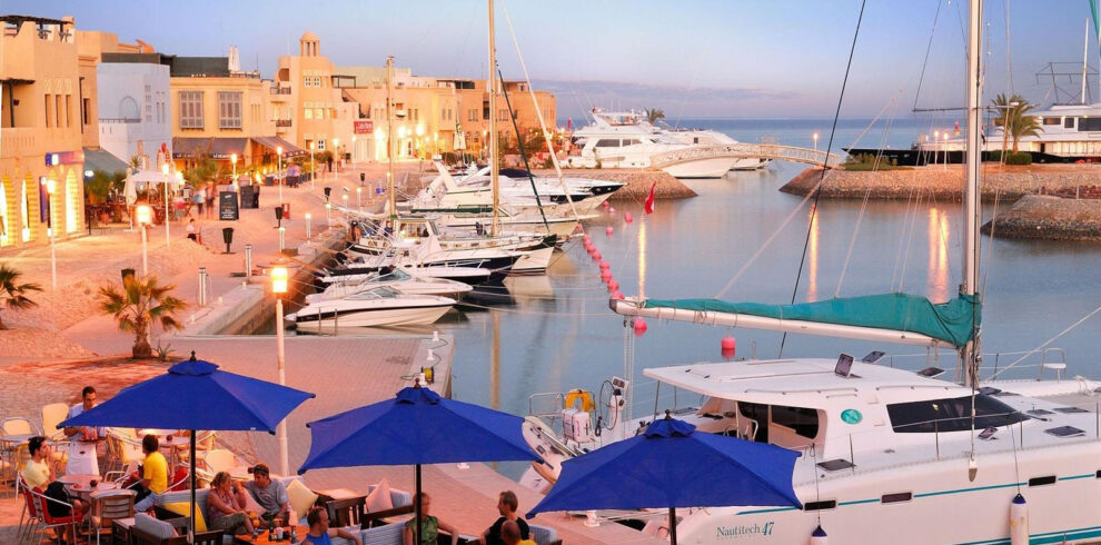 Stadtrundfahrt El Gouna mit Lagunenfahrt – Entdecke das Venedig Ägyptens Stadtrundfahrt El Gouna