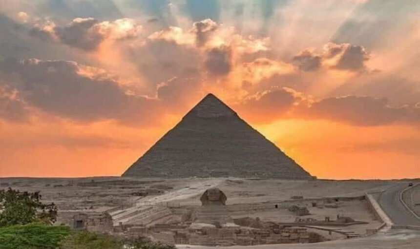 Von Marsa Alam zu den Pyramiden – Tagesausflug nach Kairo mit dem Flugzeug Von Marsa Alam zu den Pyramiden – Tagesausflug nach Kairo mit dem Flugzeug