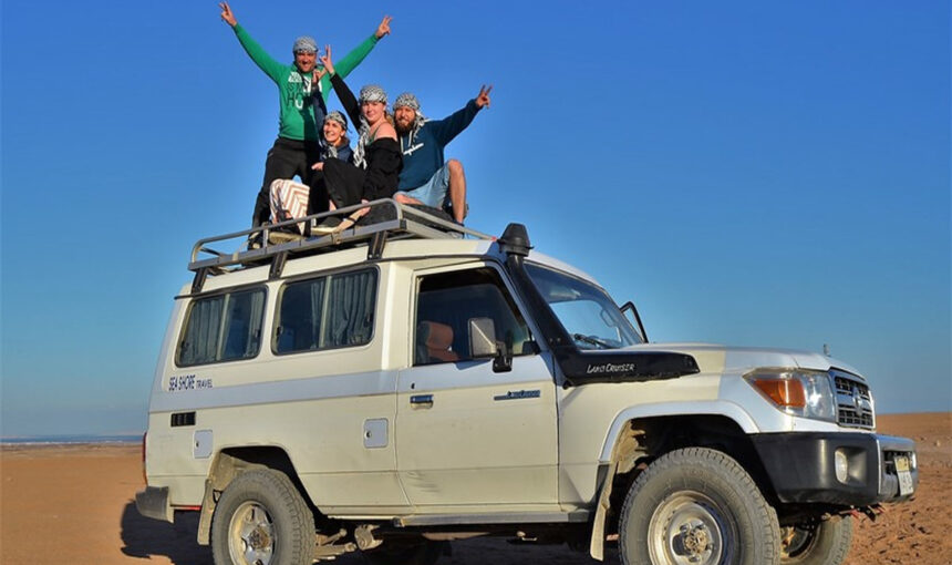 Private oder Gruppen-Safari in Hurghada? Dein Guide zur besten Wahl Private oder Gruppen-Safari in Hurghada? Dein Guide zur besten Wahl
