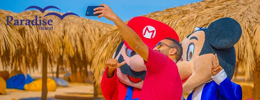 Boot auf dem Weg zur Paradise Island Hurghada über das Rote Meer