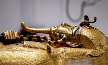 Ausflug von Luxor zu den Pyramiden von Gizeh – Flugreise mit deutschsprachigem Guide.