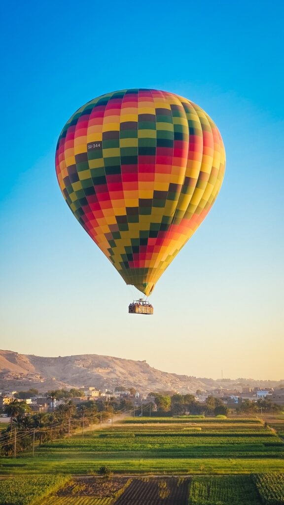 Ballonfahrt Luxor – Heißluftballon über das Tal der Könige bei Sonnenaufgang