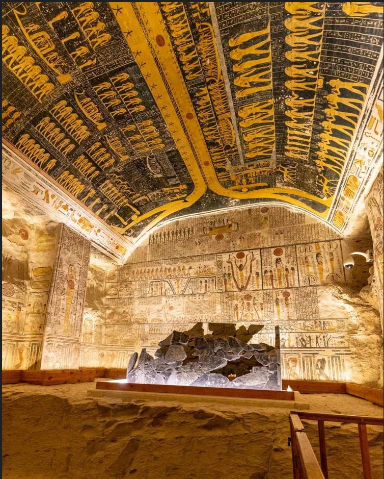 Ausflug Hurghada Luxor 2 Tage – Luxor Tempel bei Nacht